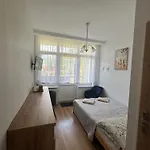 Kameralny Przy Promenadzie - Domki, Apartamenty, 롯지