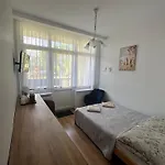 롯지 Kameralny Przy Promenadzie - Domki, Apartamenty,