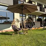 Kameralny Przy Promenadzie - Domki, Apartamenty, 롯지 차르지코비