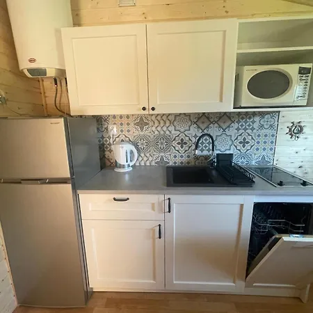 Kameralny Przy Promenadzie - Domki, Apartamenty, 차르지코비
