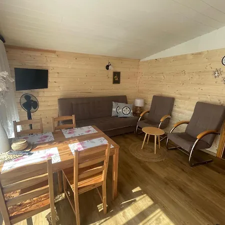 Lodge Kameralny Przy Promenadzie - Domki, Apartamenty,