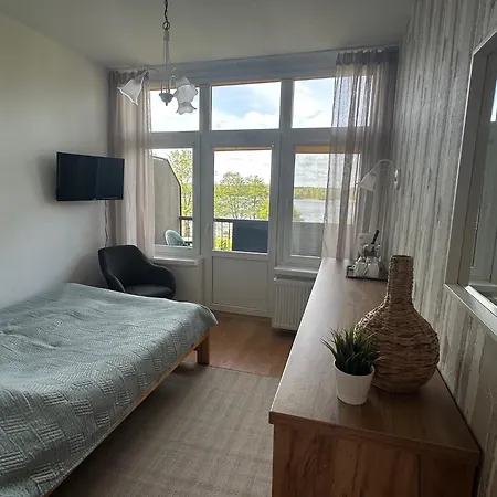 Lodge Kameralny Przy Promenadzie - Domki, Apartamenty, *