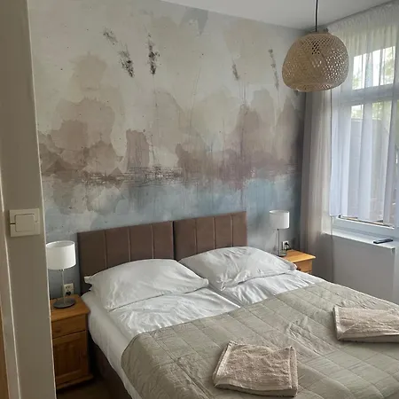 Kameralny Przy Promenadzie - Domki, Apartamenty, * 차르지코비