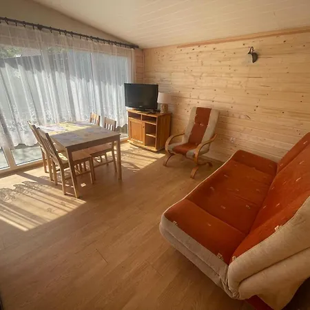 Apartament Kameralny Przy Promenadzie - Domki, Apartamenty, Charzykowy