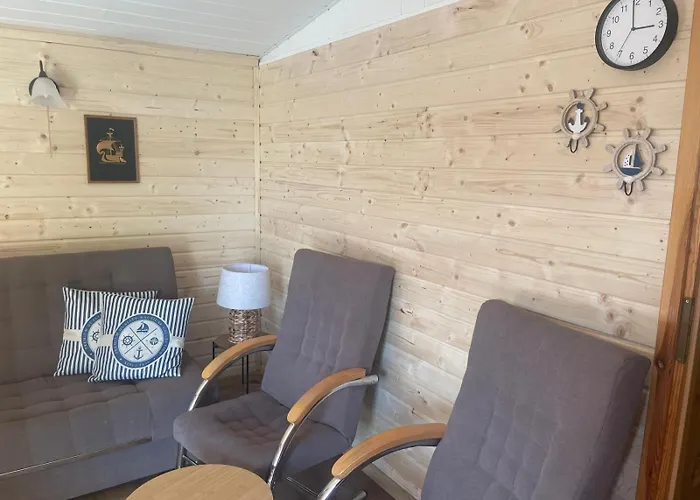 Kameralny Przy Promenadzie - Domki, Apartamenty, * Charzykowy