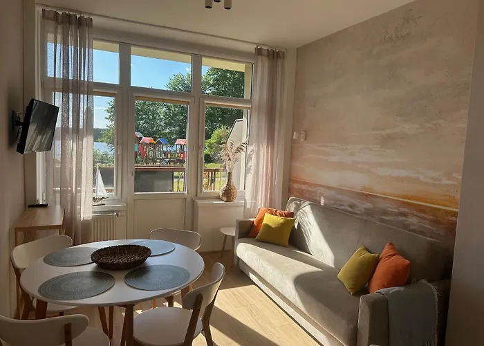 Apartman Kameralny Przy Promenadzie - Domki, Apartamenty, Charzykowy